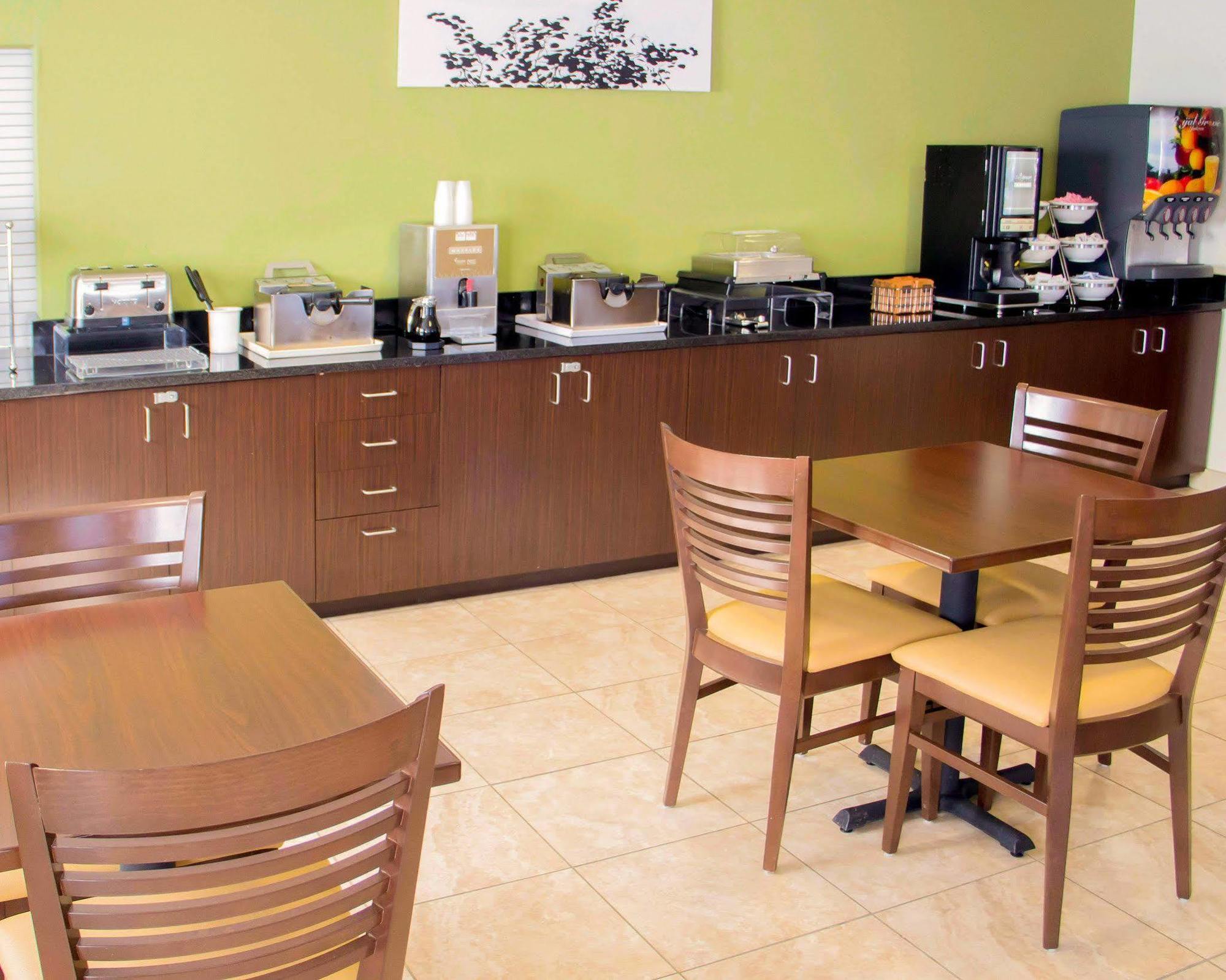 Sleep Inn & Suites Harrisonburg Near University Dış mekan fotoğraf
